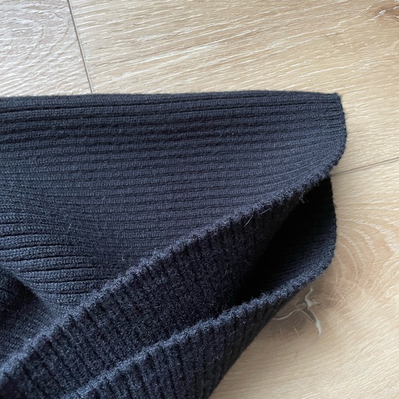 NWOT Zara Small tank top. - Picture 2 of 7